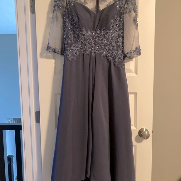 Mother of the Bride Dress - Picture 4 of 5
